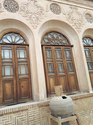سفر تیم طبیعت گردی مرکز به کاشان ، روستای ابیانه و منظقه کویری: عکس شماره 9 / 12